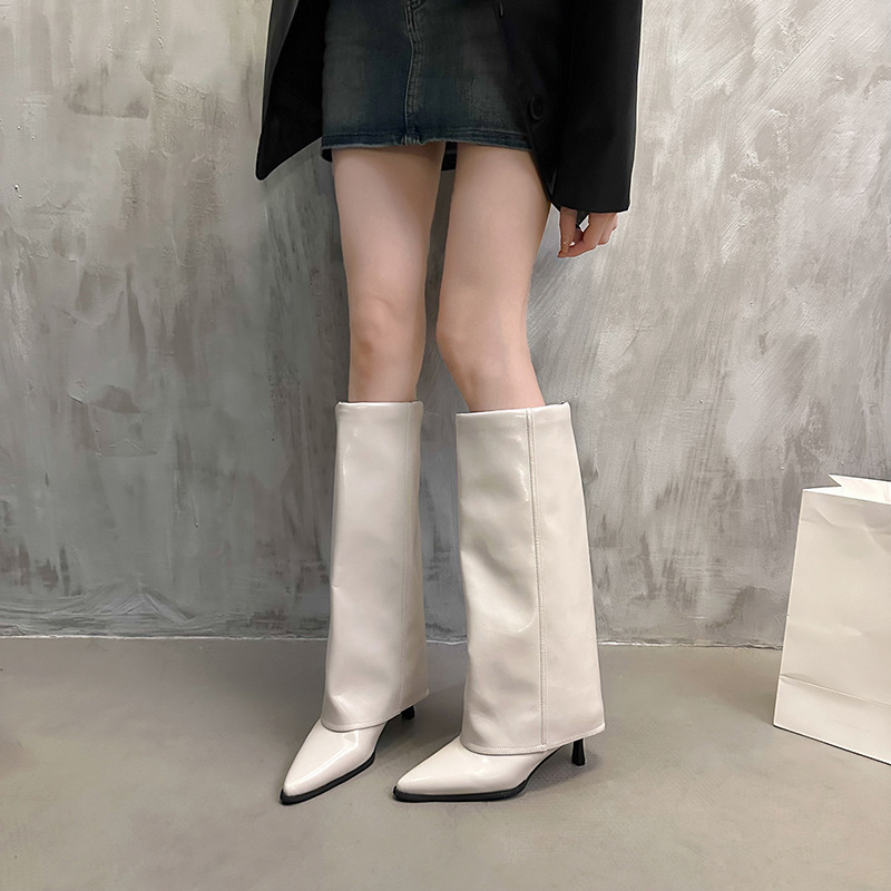Véra Knee-High Boot