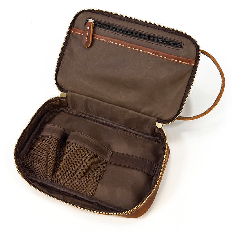 Saint + Vale Leather Dopp Kit