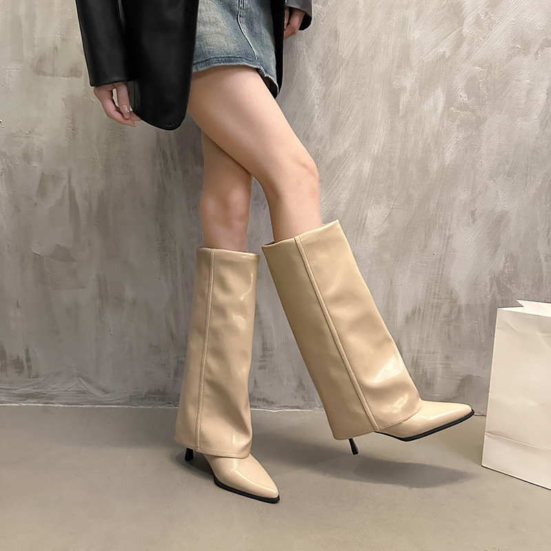 Véra Knee-High Boot