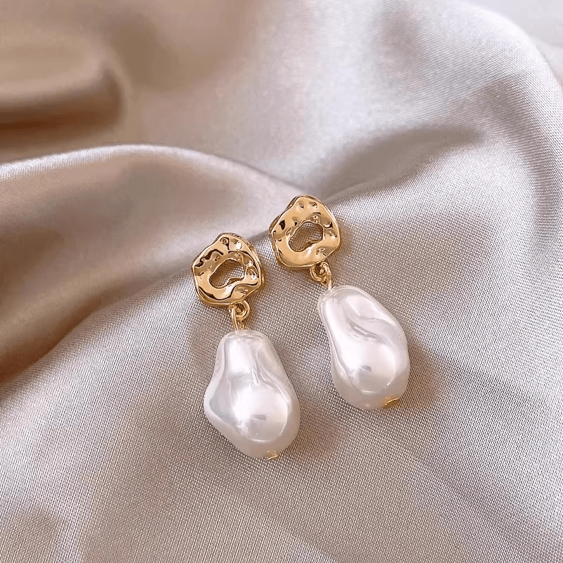 Lucine Earrings