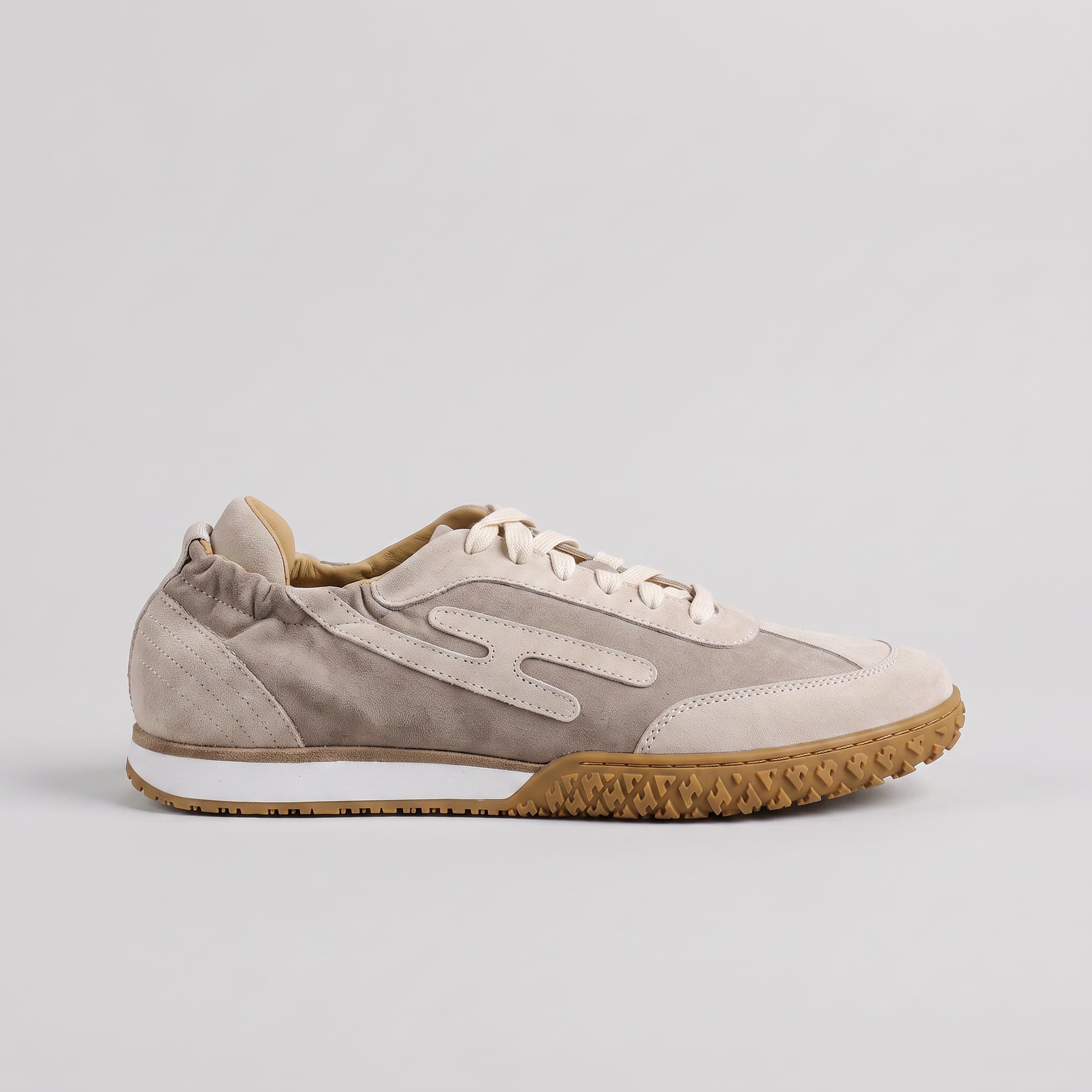 Kelston Retro Runner